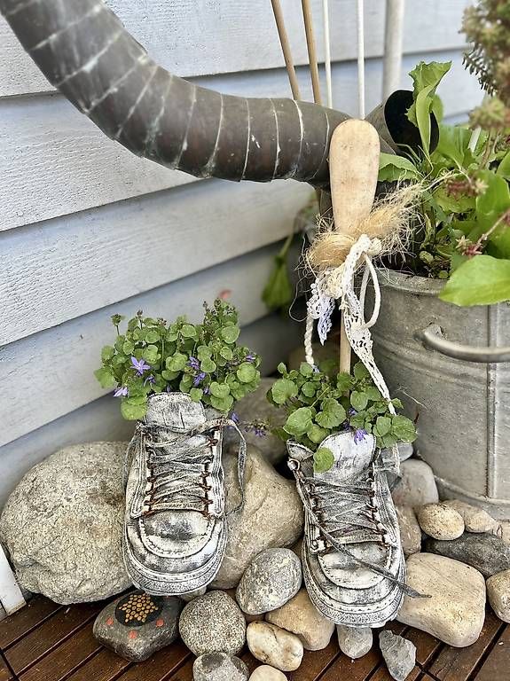 Scarpe da uomo: Blumenschuhe Grösse 44 – Usato da Frauenfeld venduto da Irene.Schuppli 2