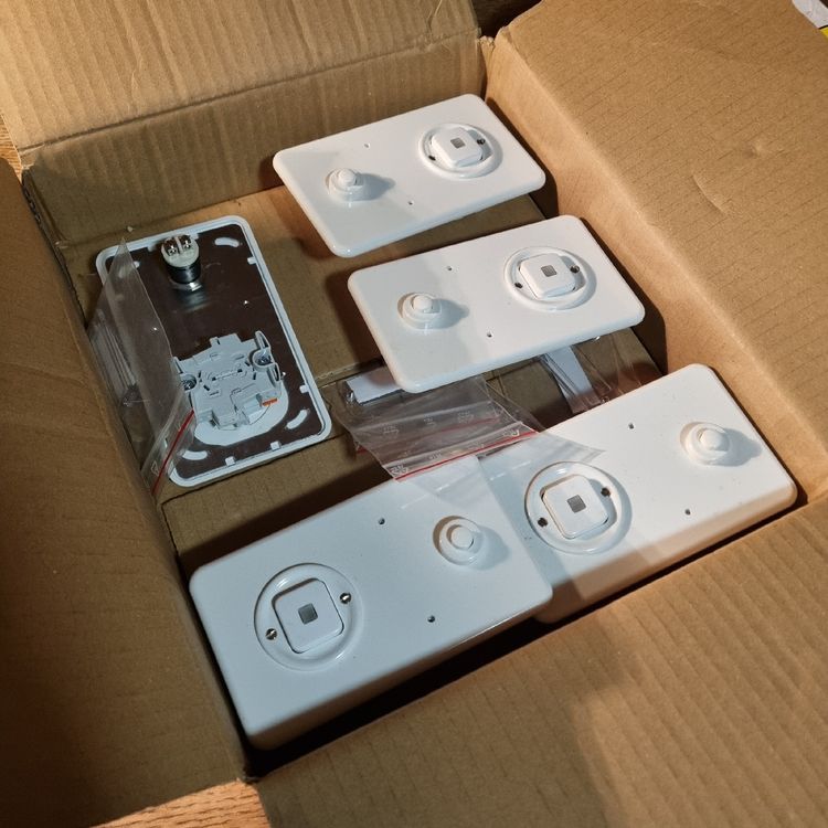 Druckschalter Mit Arretierung Für Intervallwischer - 12V, IP67, Für Fendt & Case New Holland