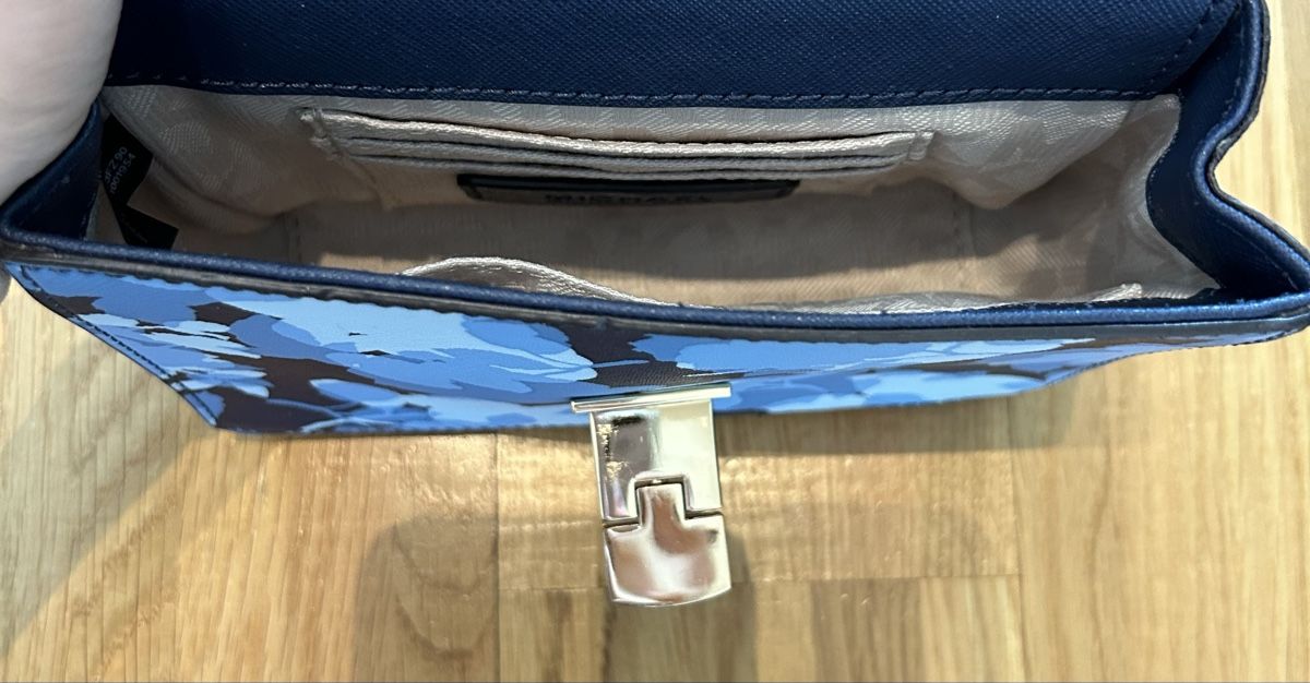 Michael Kors Borse da donna: Blue Floral Michael Kors Bag Chain Strap – Usato da brent venduto da fukusapes 2