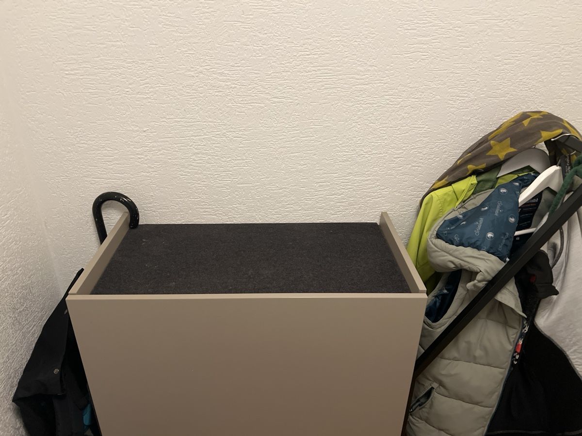 Porte manteau: Schuhschrank – D'occasion à Embrach par dariel1 2