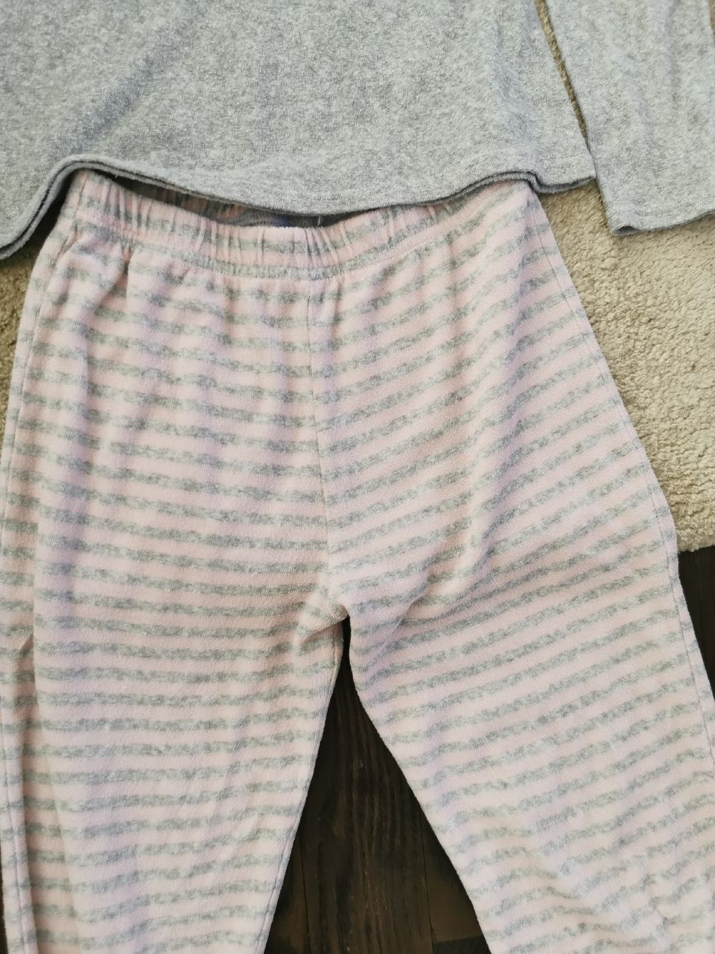 Pigiama & Simili: Frottee-Pyjama Gr. 134 flauschig – Usato da Erlenbach ZH venduto da alisamilana 2