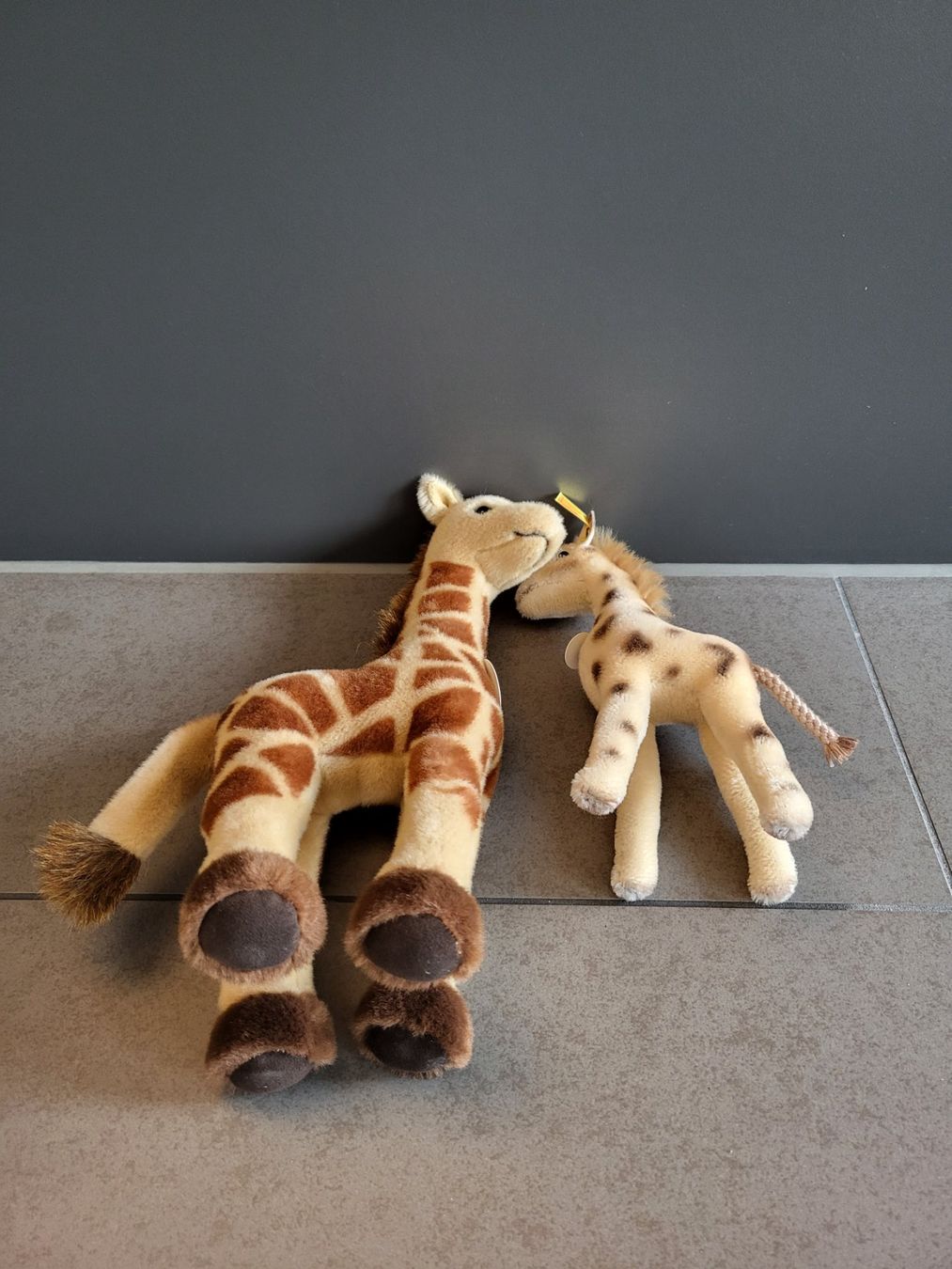 Steiff Giocattoli: Steiff Giraffen – Nuovo (secondo la descrizione) da Zürich venduto da Orchidee 1