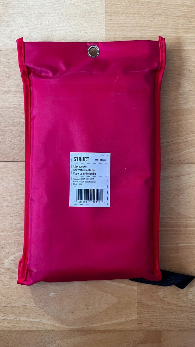 Feuerlöscher: Löschdecke 1x1m – Neu (gemäss Beschreibung) aus Pfäffikon ZH von Cupcake2019 1