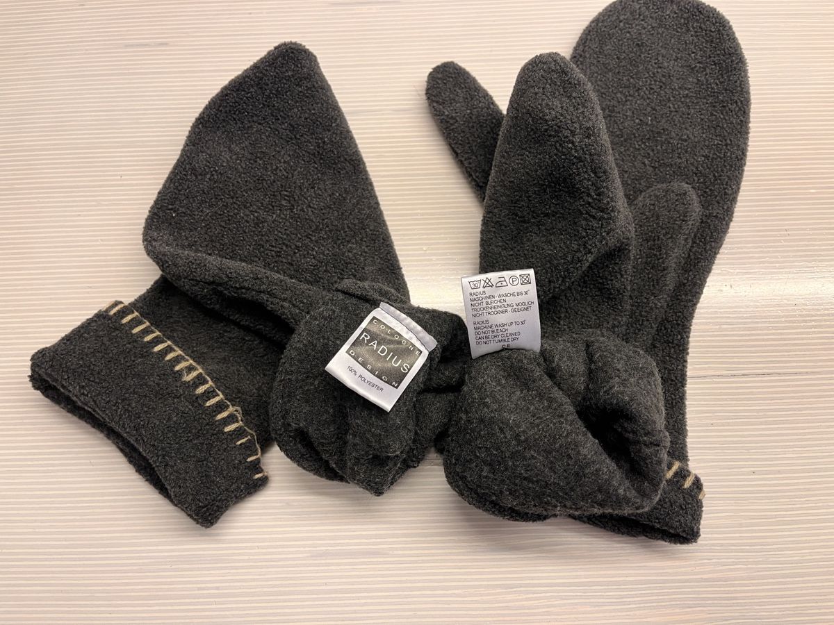 Guanti & manicotti: Partnerhandschuhe – Usato da Baar venduto da Healme 1