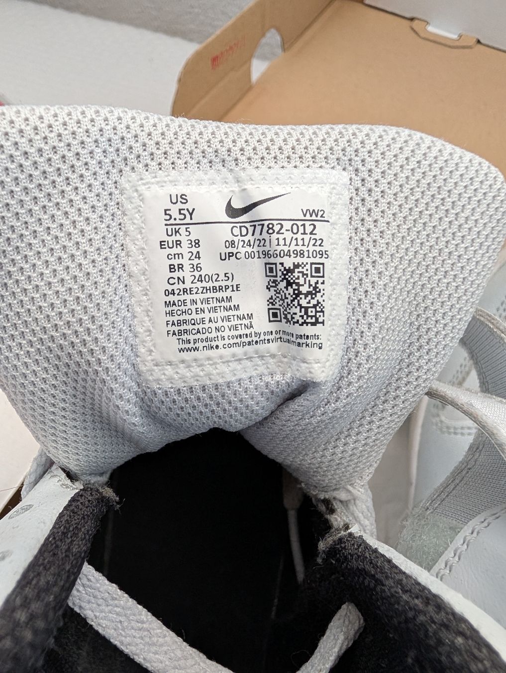 Nike Scarpe per ragazzi: Nike Schuhe Kinder – Usato da Kölliken venduto da Rkarrer 3