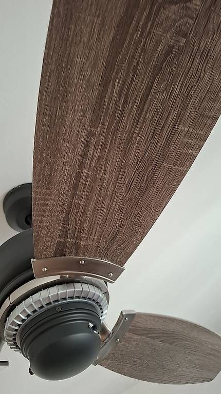 Ventilatori: Deckenventilator mit Holzoptik  3 Flügel – Usato da Wädenswil venduto da cel_zt5w 1