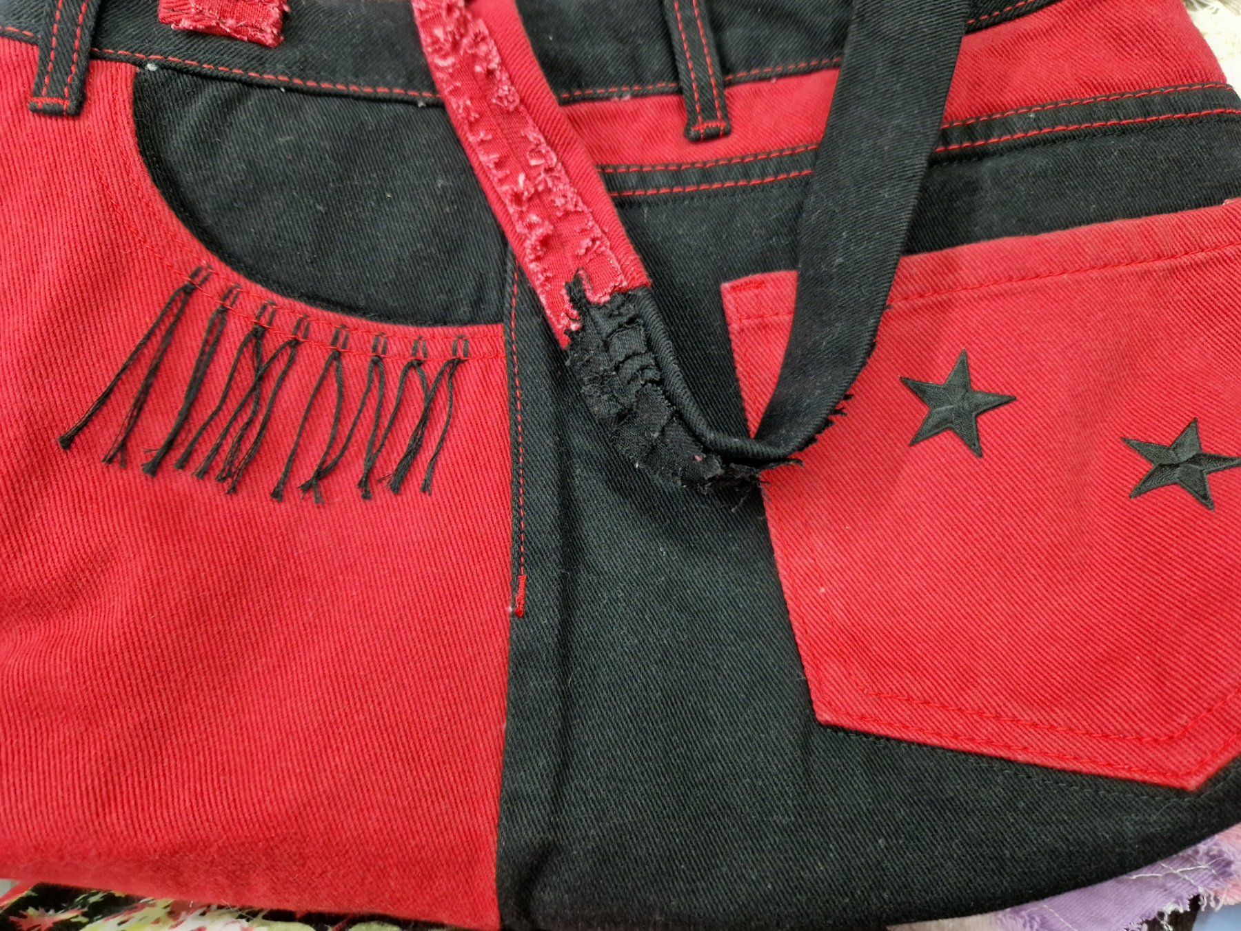 Borse da donna: Sac jeans patchwork  rouge/noir – Nuovo e nell'imballaggio originale da St-Imier venduto da goodber 2