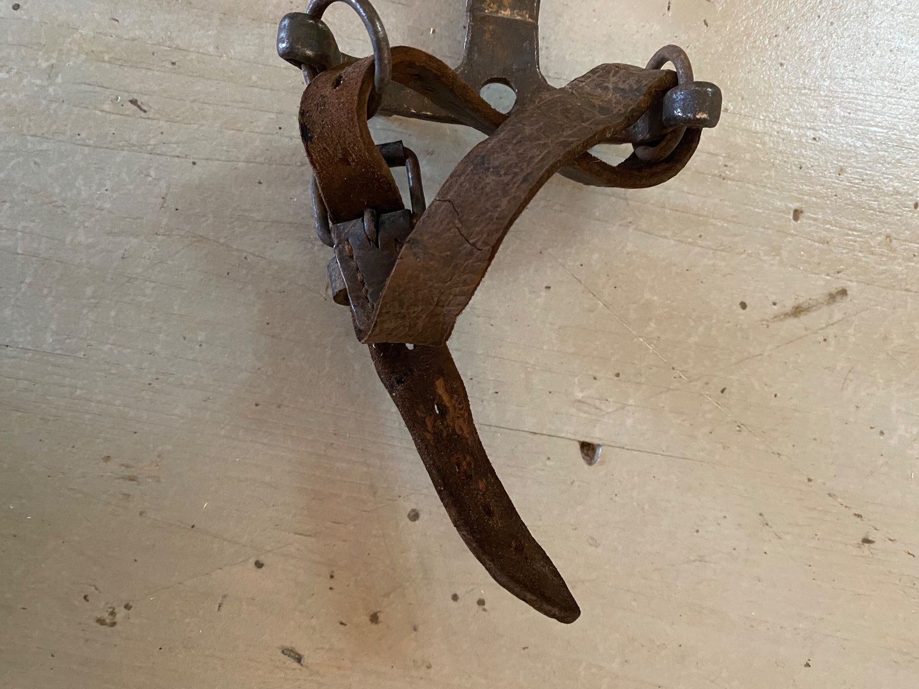 Autre équipement outdoor: antike Steigeisen, Schweizer Armee – D'occasion à Winterthur par nor_qtg7 3