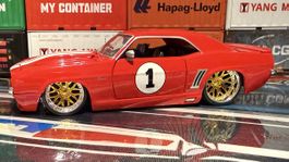 Fast & Furious 1969 Chevrolet Camaro Z/28 rot mit weissen St