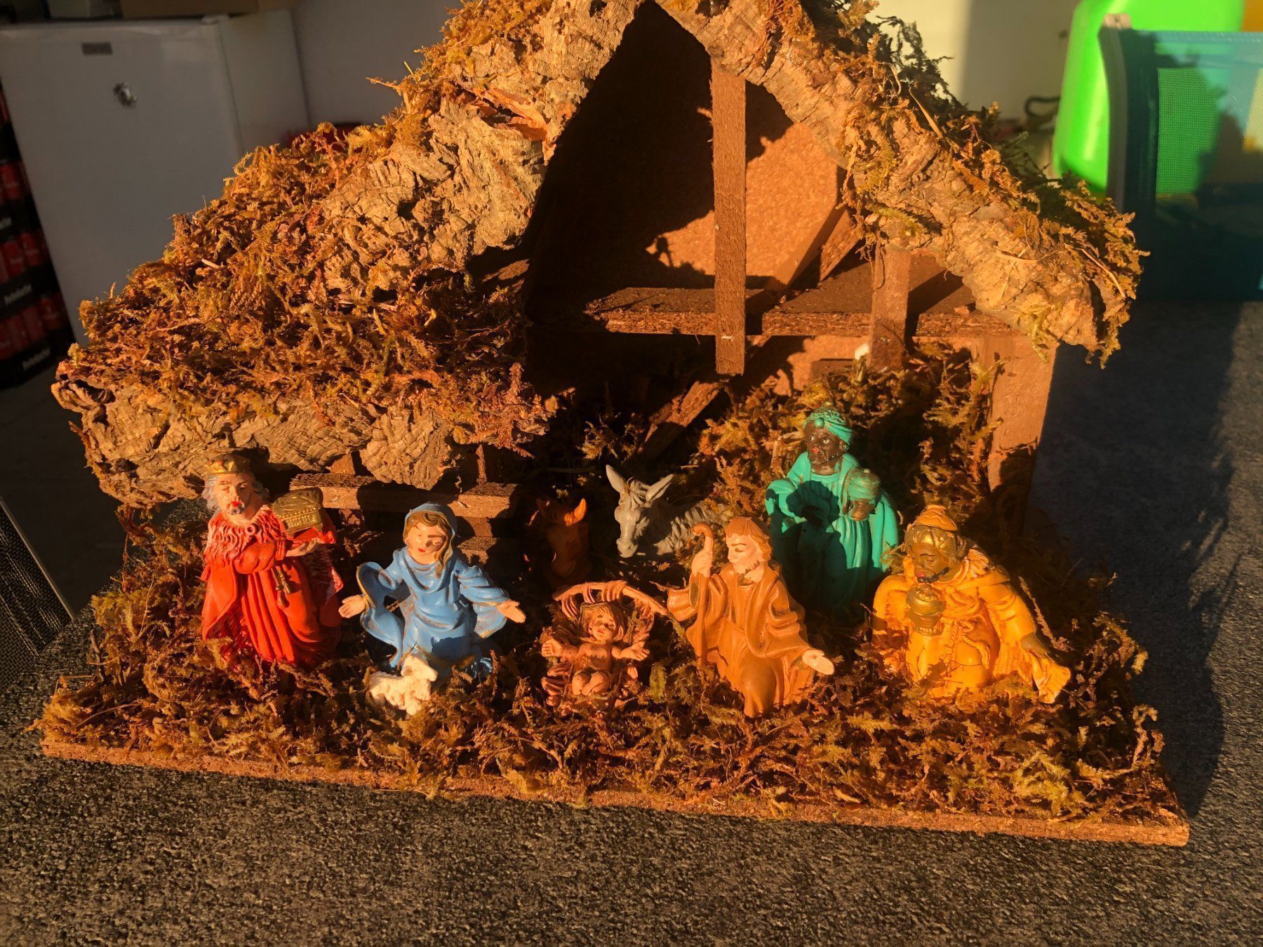 Tutte le decorazioni: Weihnachtskrippe mit Musik ,stille Nacht – Usato da Speicherschwendi venduto da Supersport 1
