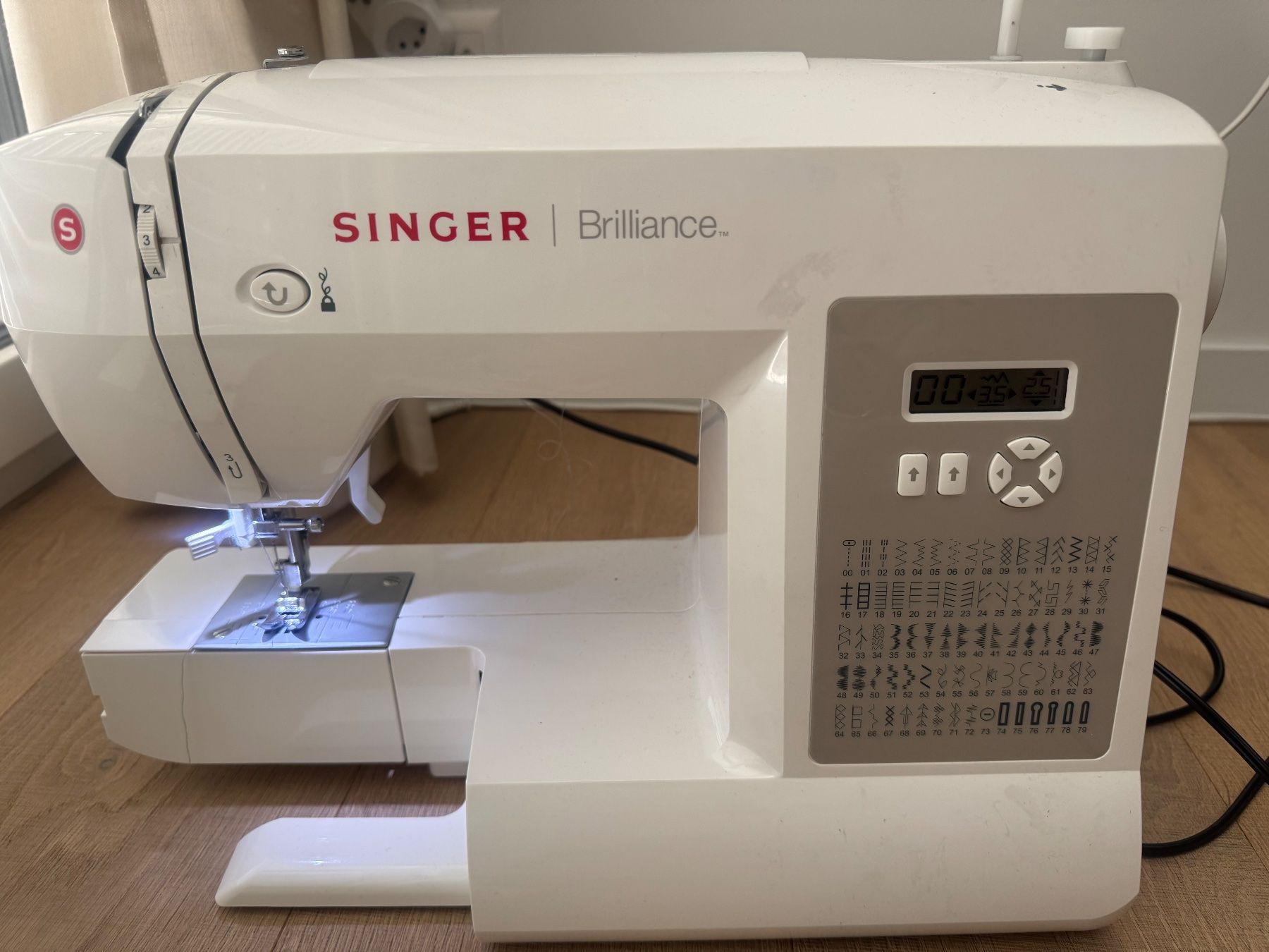 Singer Macchine da cucire: Singer Brilliance Nähmaschine – Usato da Meilen venduto da vic_9wmf 4