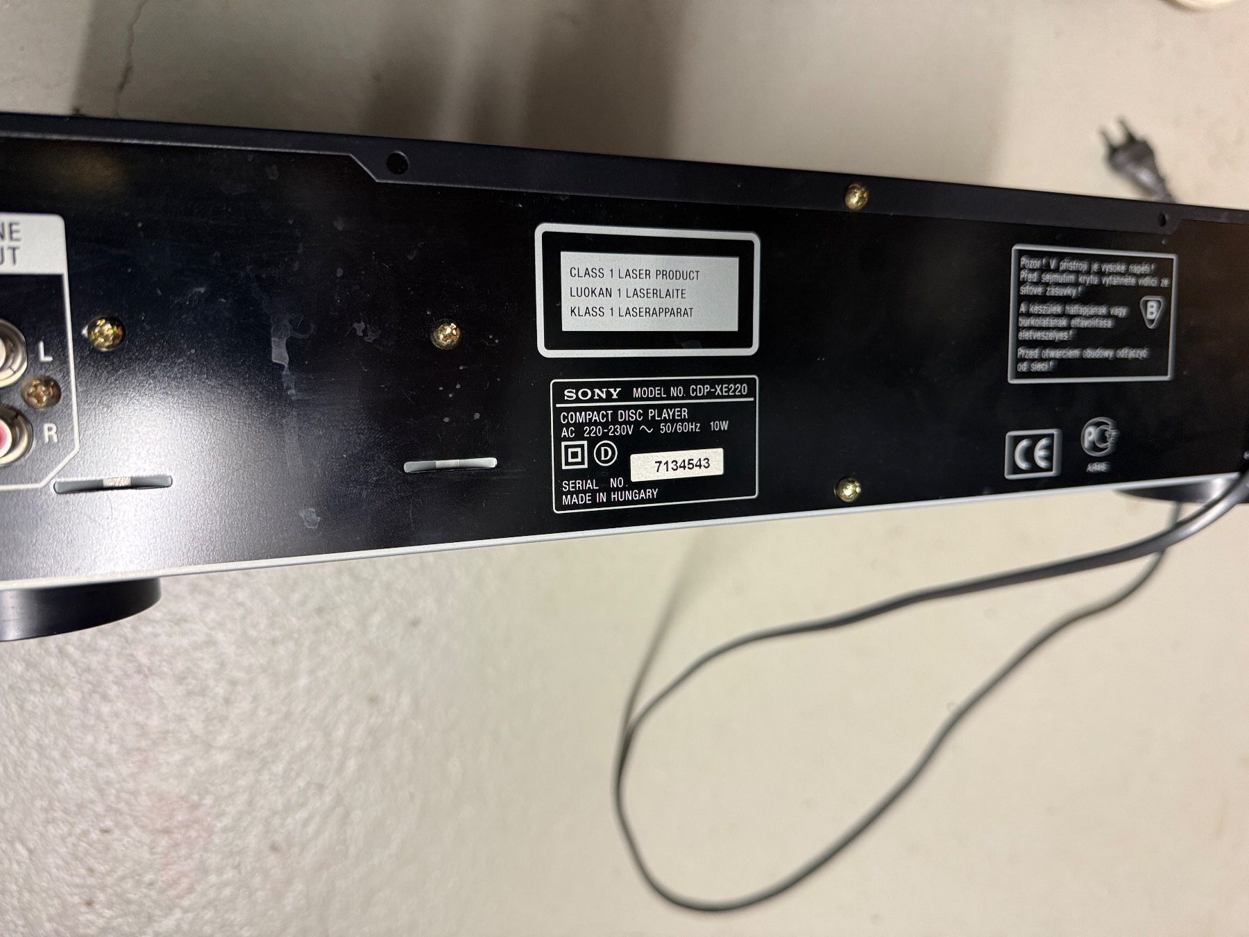 Sony Systèmes audio & multimédias: Sony CDP-XE220 – D'occasion à Faellanden par csterus 2