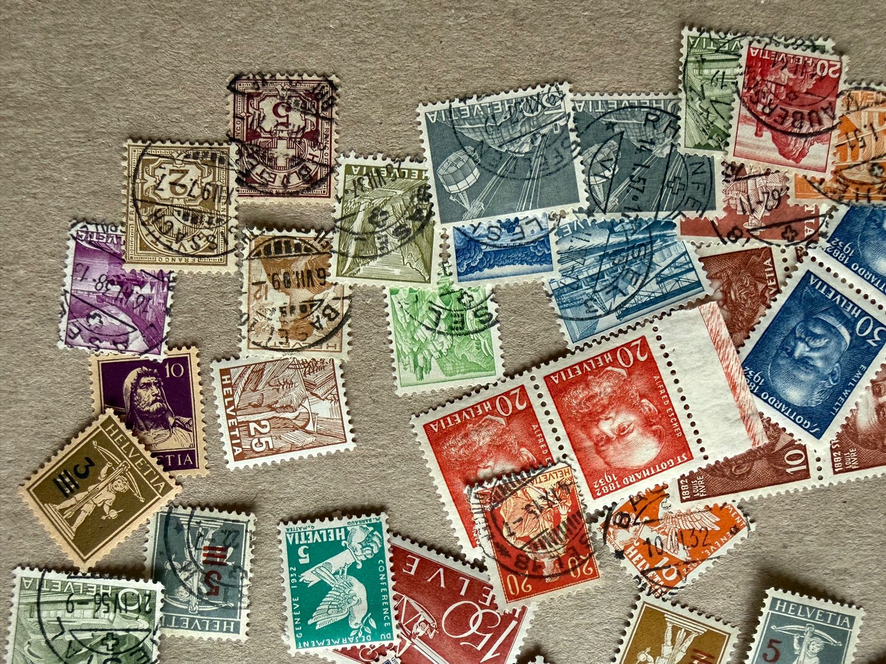 Alle Briefmarken: Lot mit postfrischen, ungebrauchten und gestempelten Briefma – Gebraucht aus Aarau von hilde47 2