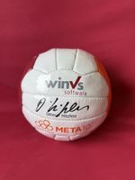 Ball mit Ottmar Hitzfeld Autogramm
