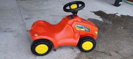 Fahrzeug Traktor rot Kinderfahrzeug guter Zustand