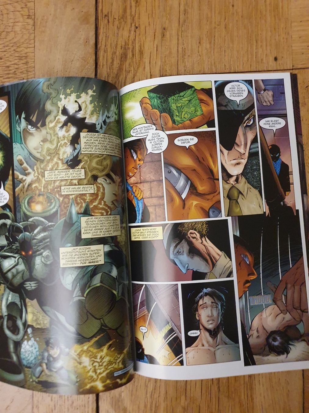 Comics: Top Zustand: Tenth Comic Infinity – Gebraucht aus Zürich von haitimarasa 1