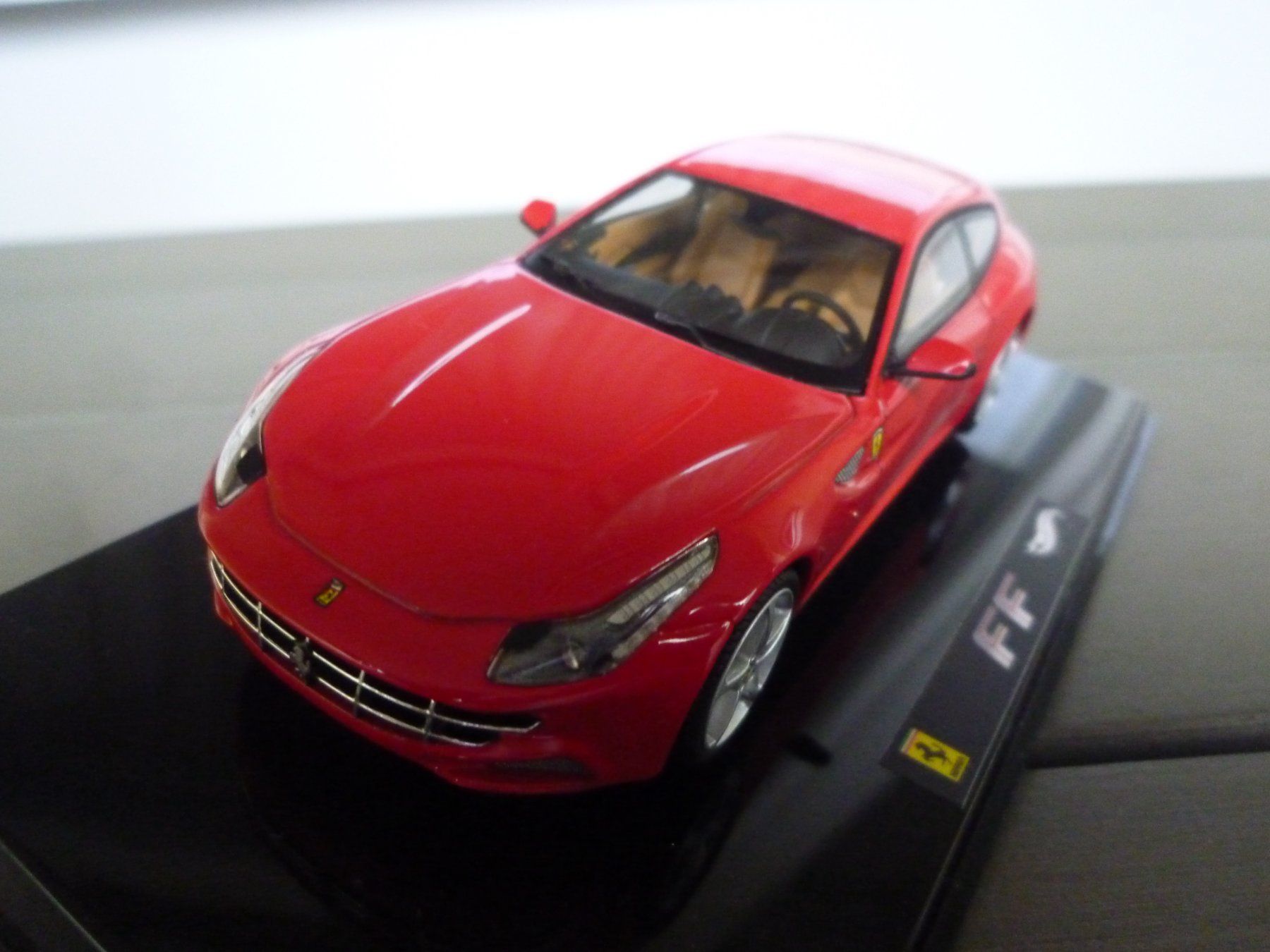 Ferrari Modellautos: Ferrari FF – Neu (gemäss Beschreibung) aus Flawil von Imperiosud 3