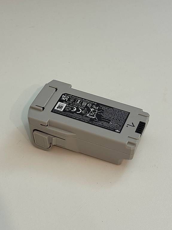 Accus, Chargeurs & Blocs d'alimentation: Akku - DJI Mini 3 Pro – D'occasion à Stansstad par saldo95