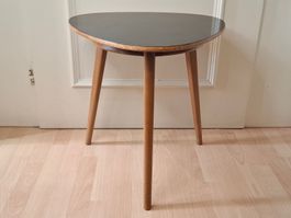 Schweizer Modern-Beistelltisch Schwarzer Vintage Couchtisch