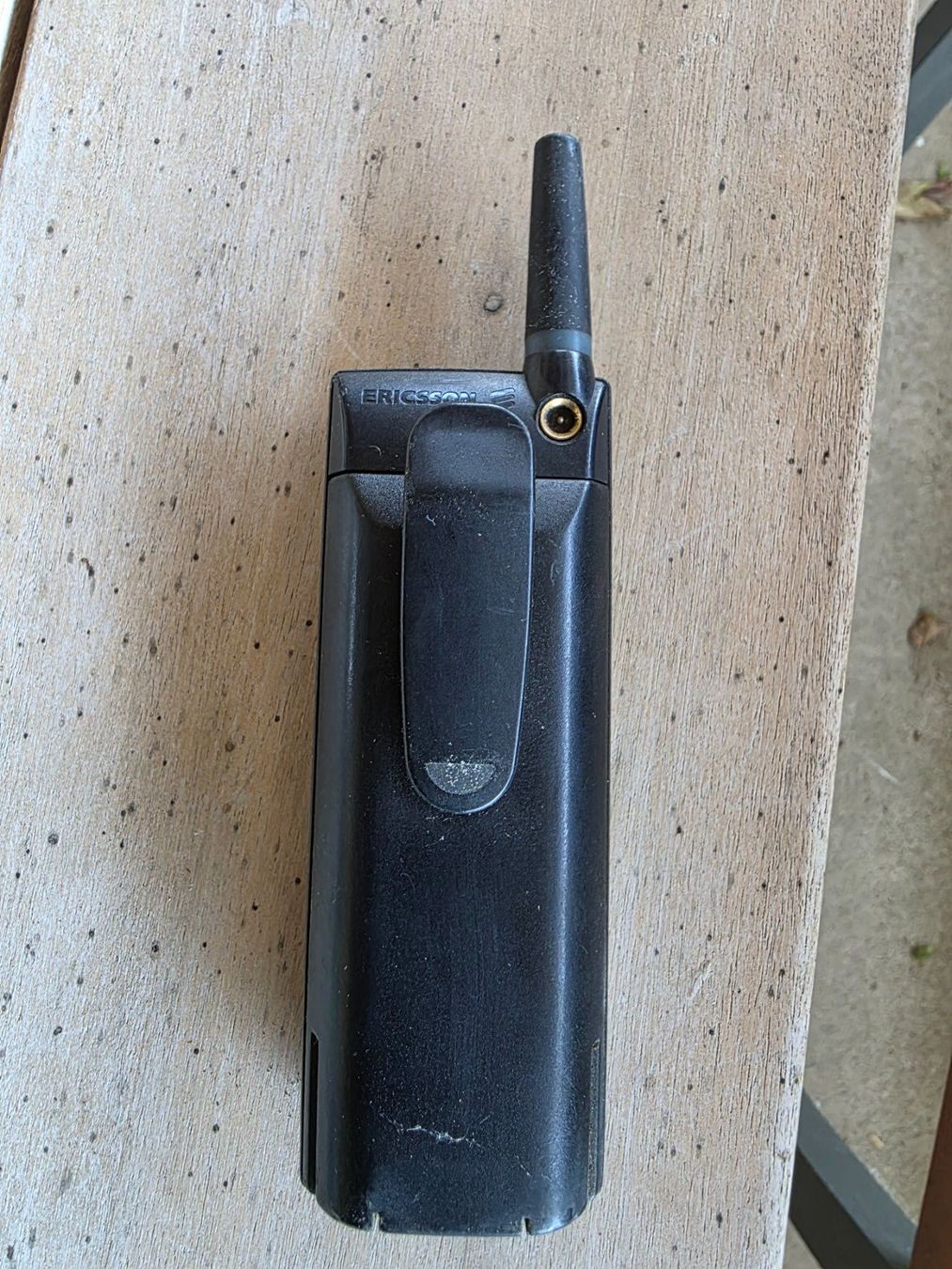 Ericsson Telefoni cellulari / Smartphones: Vintage Handy Telefon Ericsson A1018s – Difettoso da Walterswil BE venduto da Lonitti 2