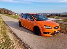 Ford Focus ST 2.5 180000km 230ps
