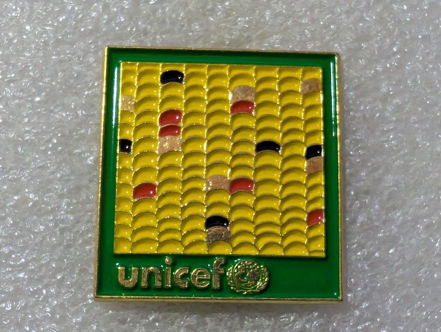 Placchette & Badge: Ansteckpin 195: unicef – Usato da Oppligen venduto da Pin-Fall-Shop