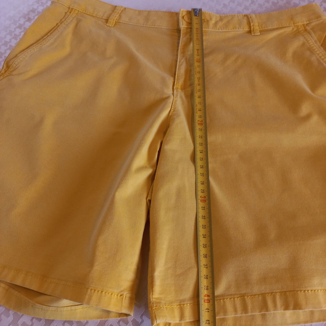 Pantaloni: Short Esprit jaune coton taille 40  – Usato da Dompierre FR venduto da fat_xth5 4
