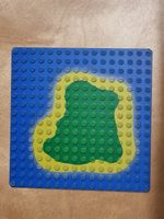 LEGO 3867p01 Baseplate 16 x 16 with Island on Blue Water