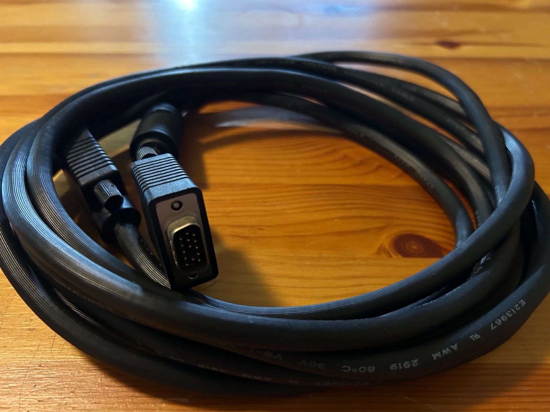 Cavi: VGA Kabel 4 Meter schwarz – Usato da Bern venduto da Fireblades 1