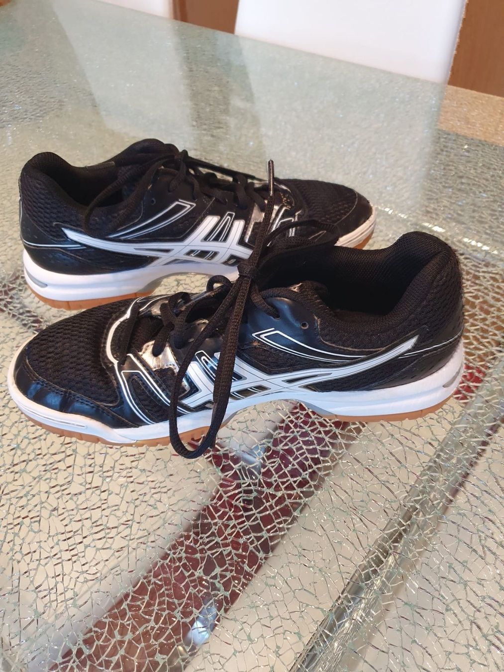 Asics Scarpe da donna: Asics Gr. 37.5 – Usato da Luzern venduto da Edii025 1