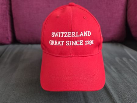 Bestickte Kappe rot "Switzerland Great Since 1291" neu