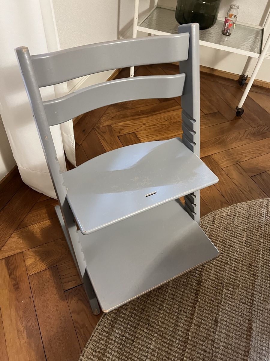 Stokke Hochstühle: Stokke Tripp Trapp Hochstuhl grau  – Gebraucht aus Aarau von Nintendo03 1