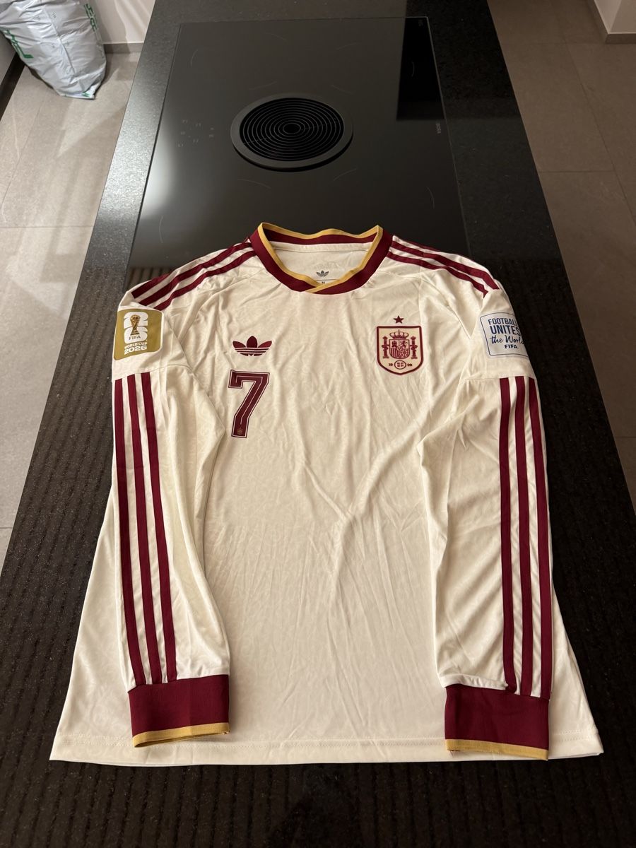 Leibchen & Hosen: Spanien Ferran Trikot Langärmelig  – Neu (gemäss Beschreibung) aus Güttingen von JeffreyGucc