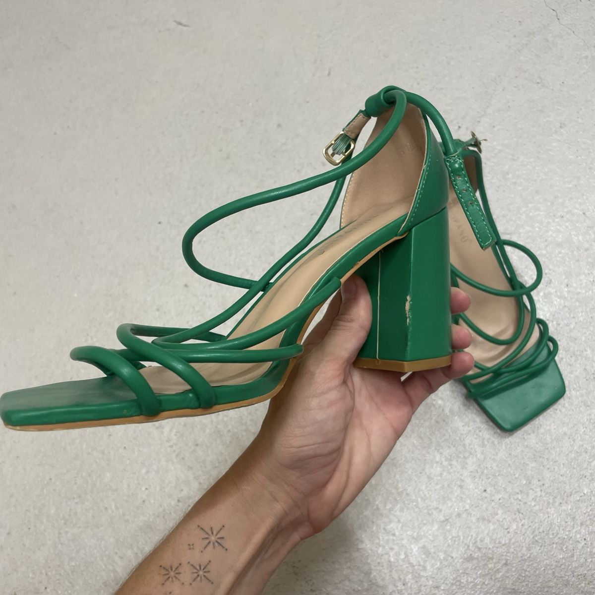 Scarpe da donna: Sandalen Gruen Groesse 39 – Usato da Utzenstorf venduto da beatrice.ch 3