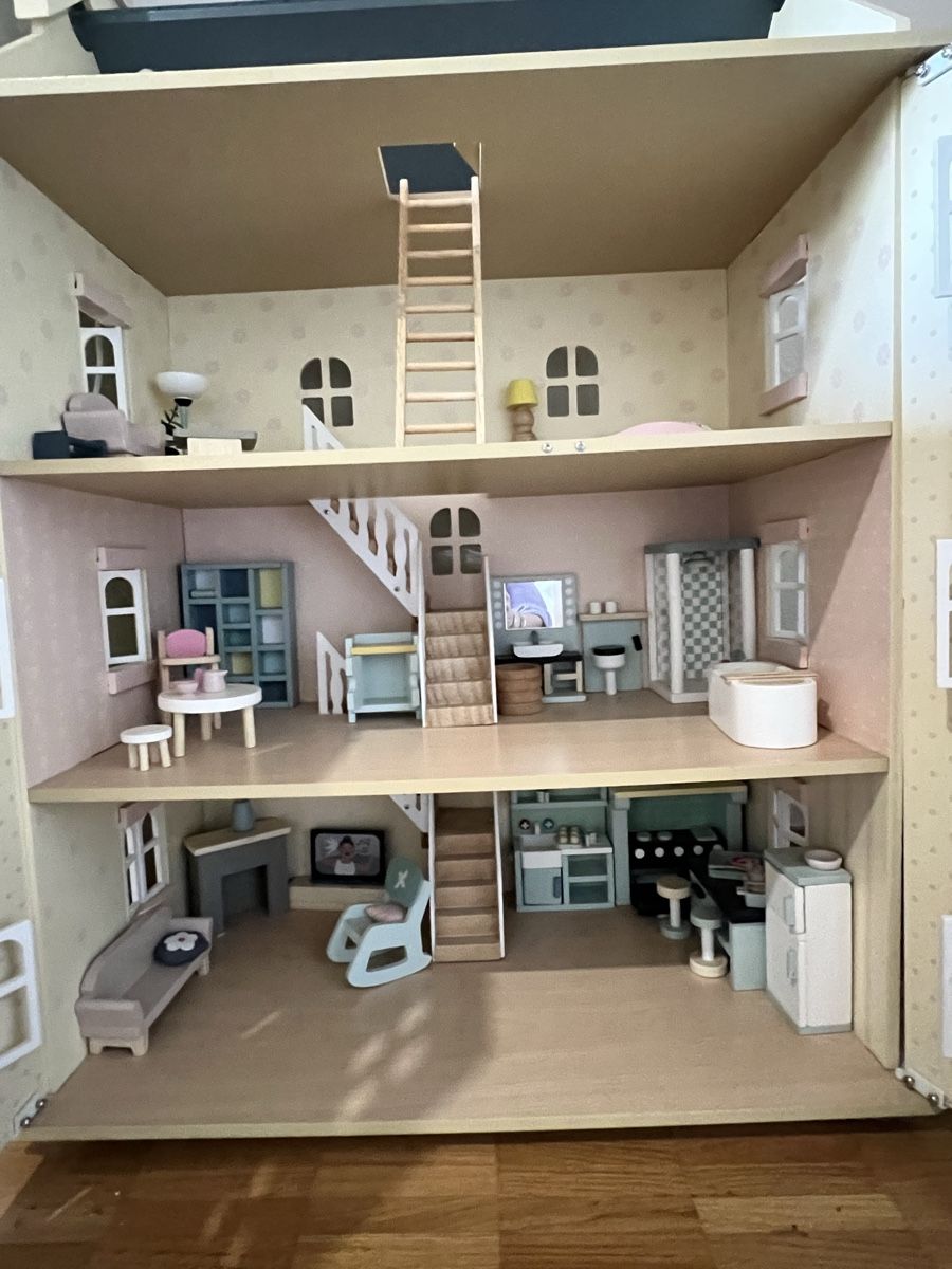 Case e mobili per bambole: Puppenhaus – Usato da zürich venduto da marc08 3