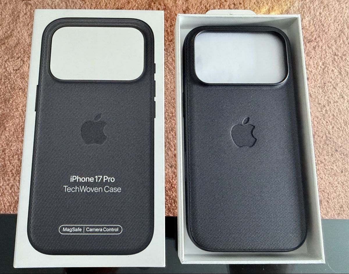Apple Covers & Schutzfolien: Apple TechWoven Case für iPhone 17 Pro – Neu und originalverpackt aus Arcegno von Fmswitzerland