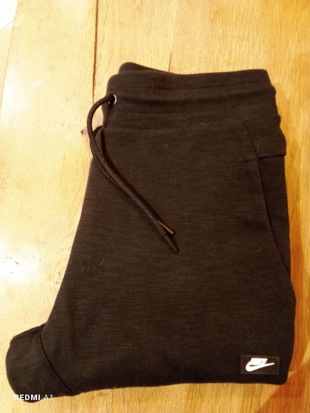 Nike Pantaloni: Nike Tech Lange Trainerhose – Usato da Beride d. Bedigli. venduto da Connina 2