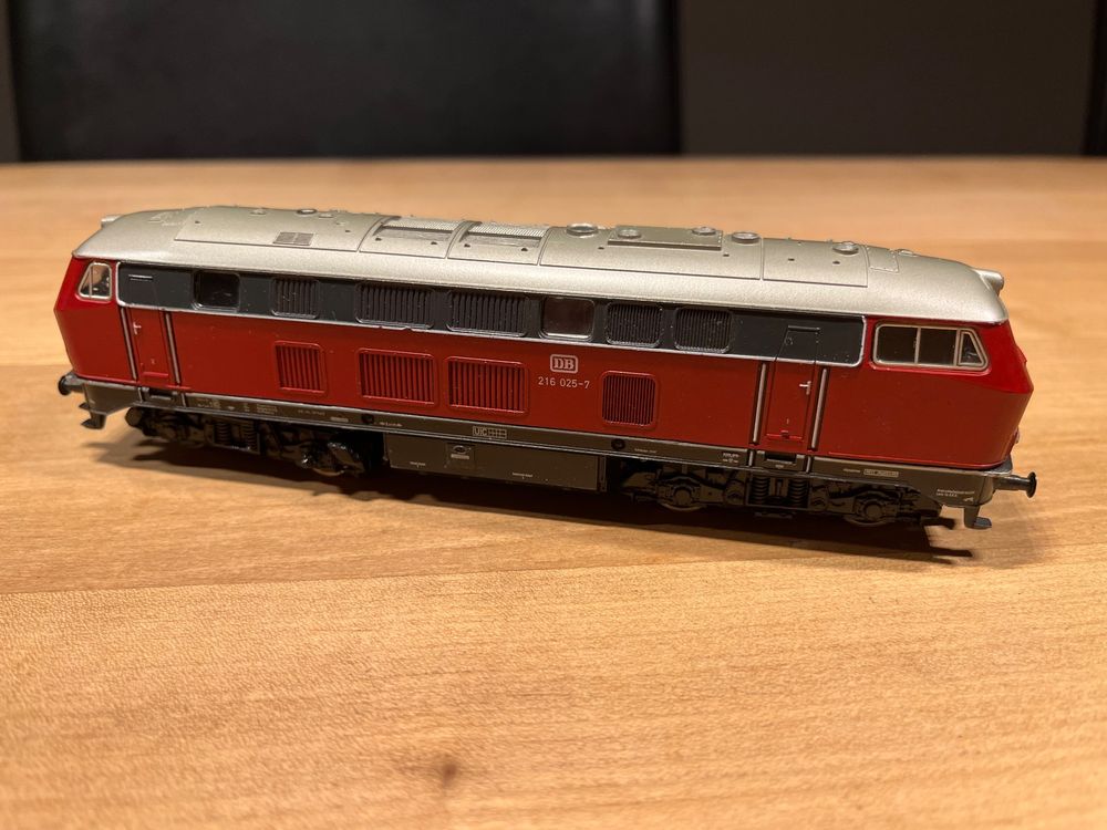 Loco Märklin DB Type 230 N°381807 Réf 3098 – Noir – Très Bon état