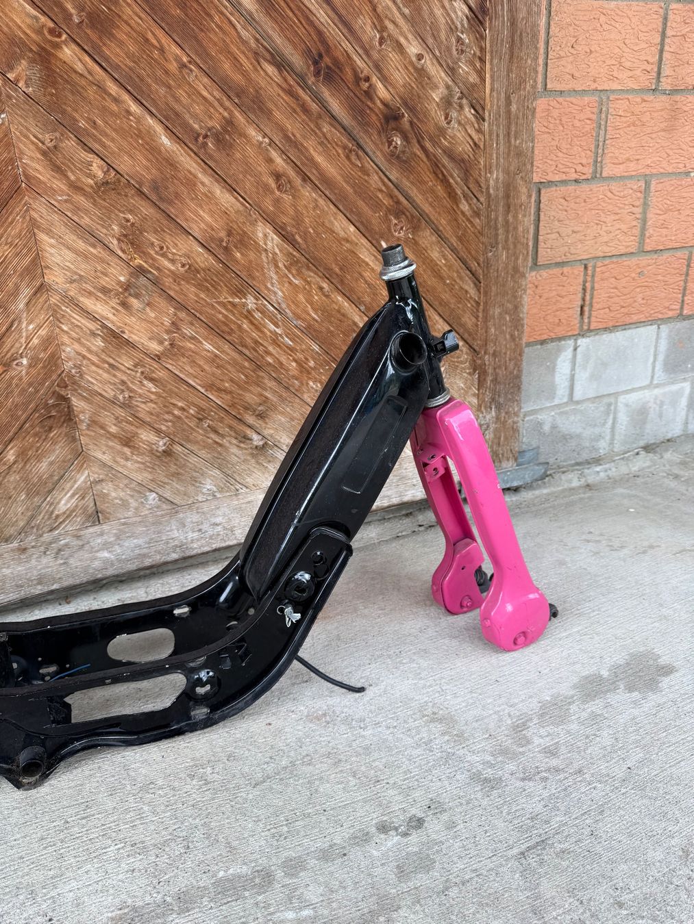 Piaggio Parti ricambio per ciclomotori: Piaggio Ciao Mofa Rahmen mit Ausweis – Usato da Fahrni b. Thun venduto da Schneiderlein55 2