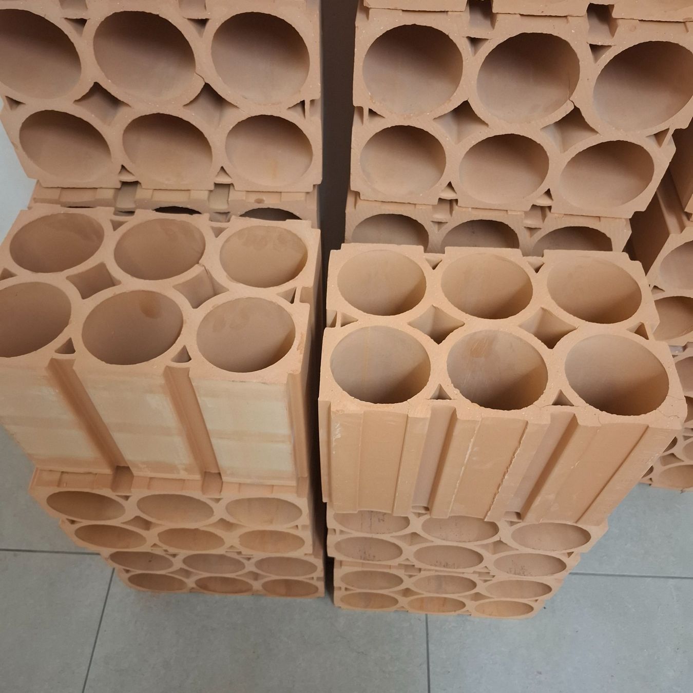 Scaffali: Weinlagerstein aus Ton – Usato da Bonstetten venduto da Theo75 1