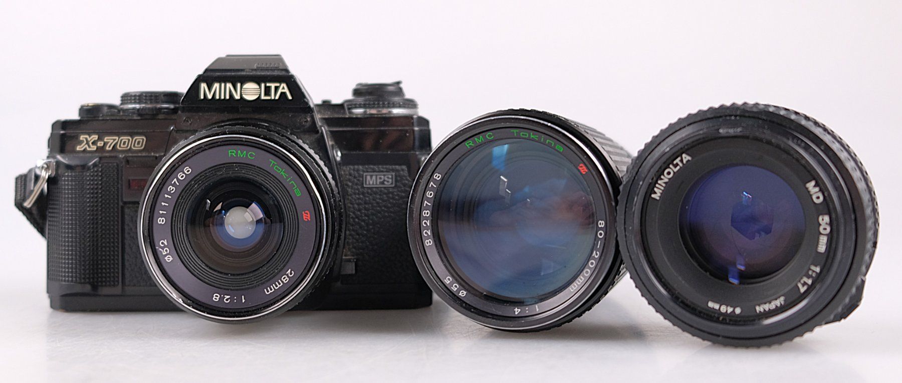 Minolta Appareil photo: Minolta X-700 Spiegelreflexkamera mit 3 Objektiven – D'occasion à Volketswil par brockipfannenstil