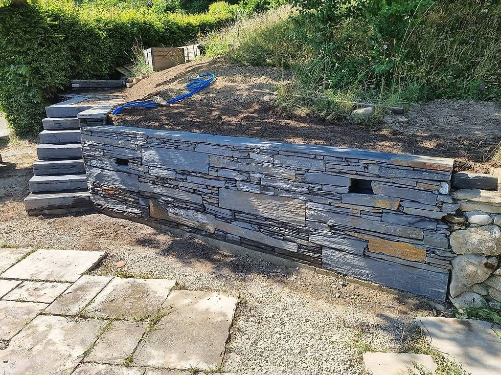 Tutti gli attrezzi: Ardoise pour construction des murs – Usato da Corsier-sur-Vevey venduto da hel_lvr5 3