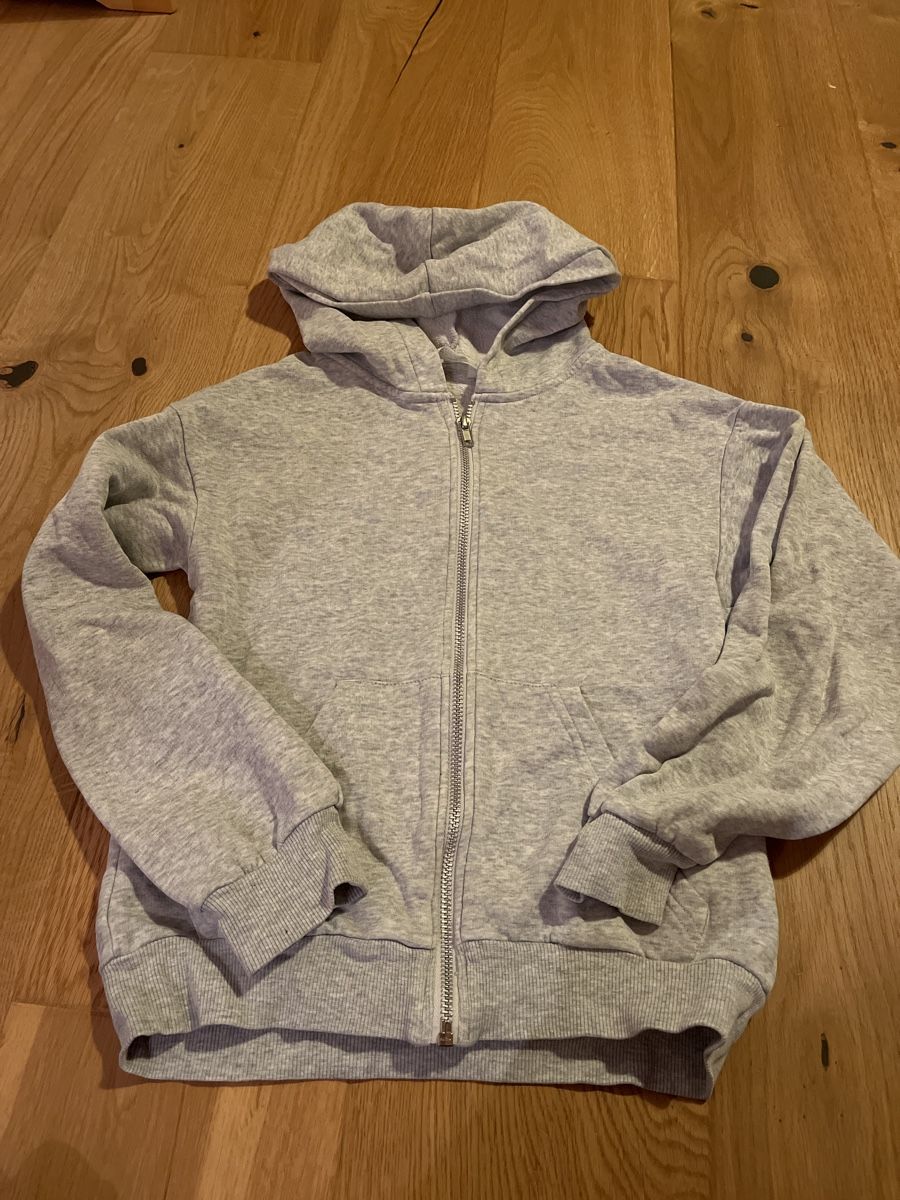 Giacche & Cappotti: Kapuzen Jacke 134/140 – Usato da Balmberg venduto da Berglihof