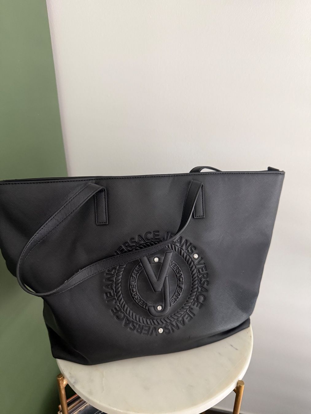 Versace Borse da donna: Versace Jeans Shopper Schwarz - mit Staubsack – Usato da Pratteln venduto da nochzuhaben