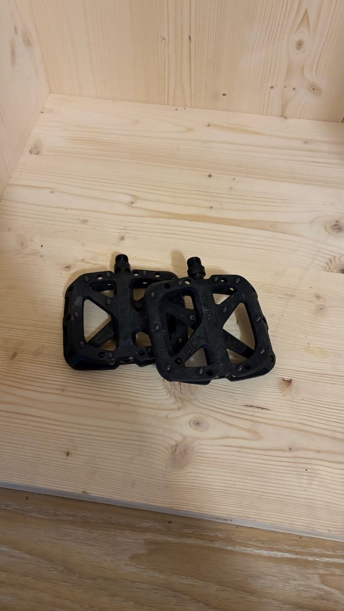 Pièces détachées: MTB Pedale von SQlab – D'occasion à Laax GR par diana.zemp