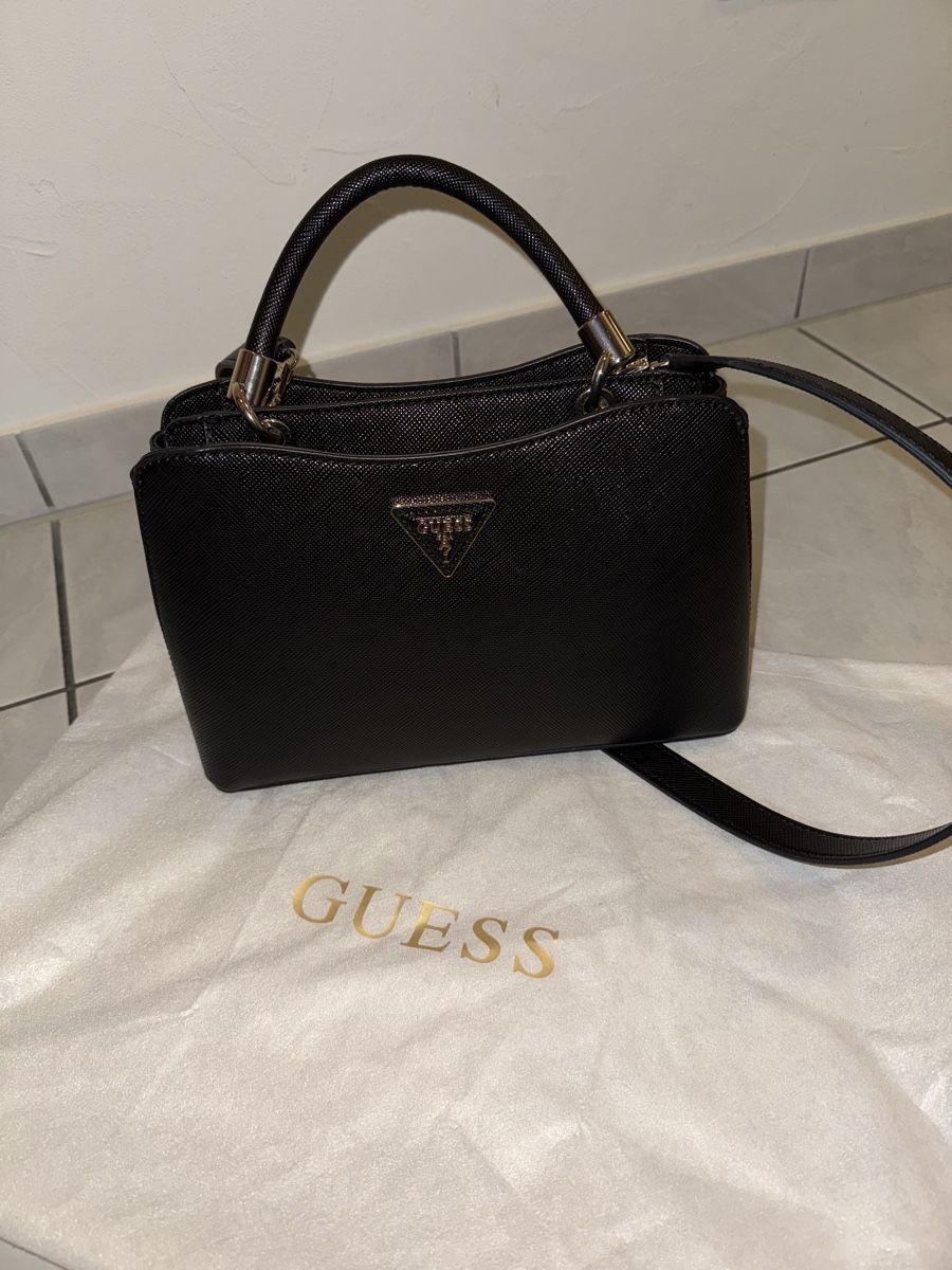 Guess Borse da donna: Guess Handtasche Schwarz neu – Nuovo (secondo la descrizione) da Hergiswil NW venduto da kaufe_at_kaufmann 1
