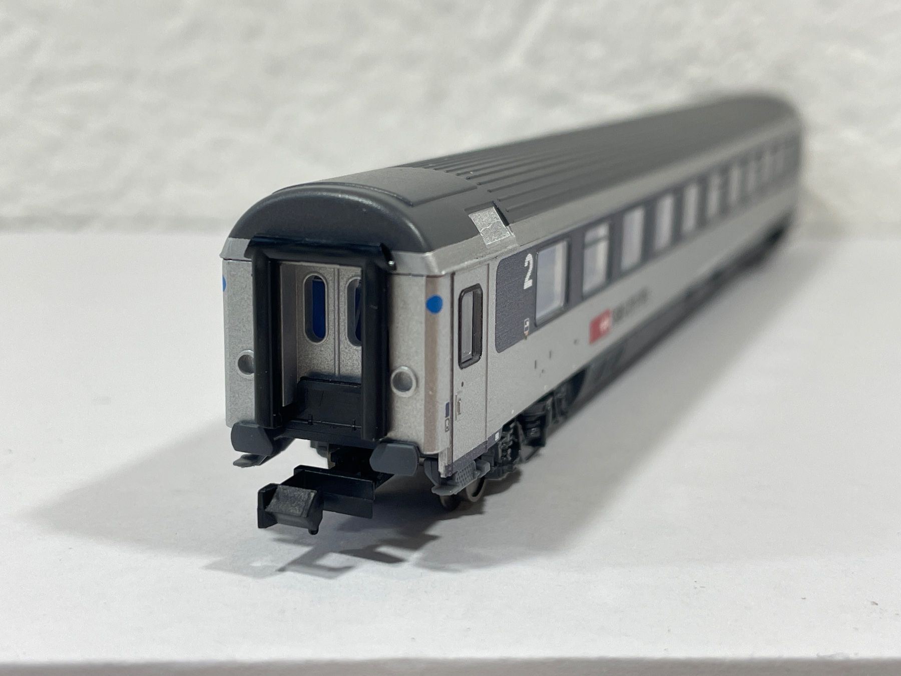 Trix Modellini di ferrovie: Minitrix 15653 SBB EC 2.Klasse mit LED Innenbeleuchtung – Nuovo (secondo la descrizione) da Wilderswil venduto da Modellbahn-Shop-Moll 2