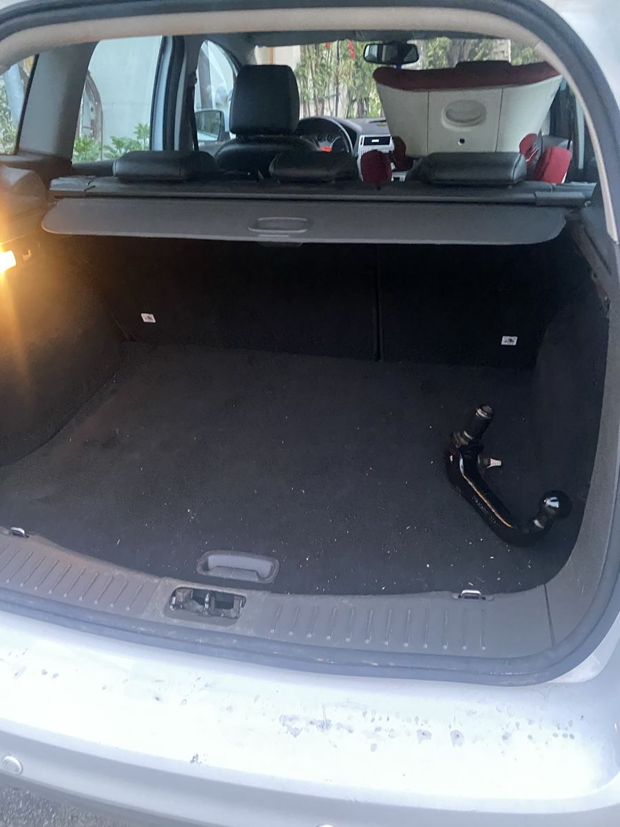 Ford Autos: Ford Kuga 2.5t mit MFK – D'occasion à Trun par zel_sqk8 2