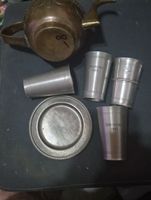 zinndose und 5 zinn Becher gebraucht