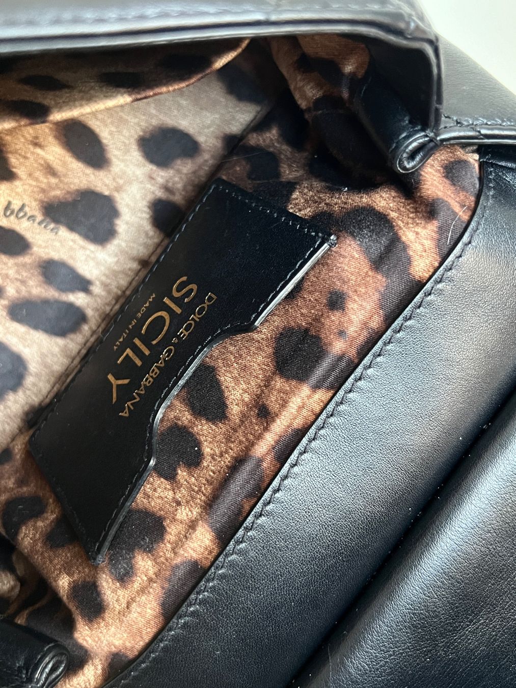 Dolce & Gabbana Borse da donna: Dolce & Gabbana Sicily Handtasche, schwarz – Usato da Bergdietikon venduto da pinkerton13 5